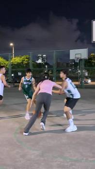 😍肘子姐和石一童来一场单挑，你更看好谁？
